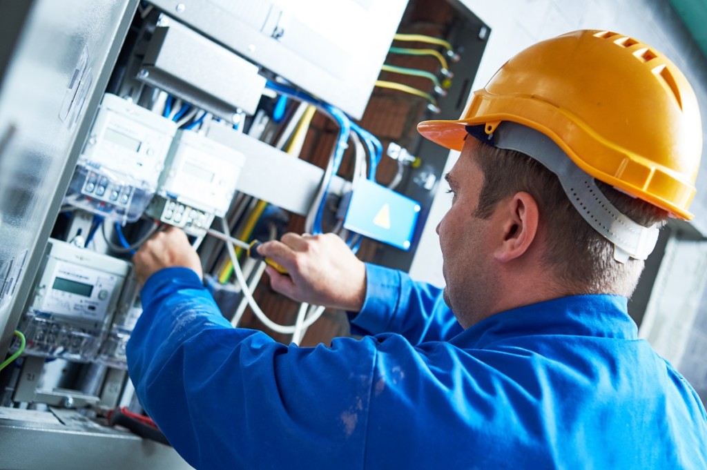 Electrical installation and deals maintenance